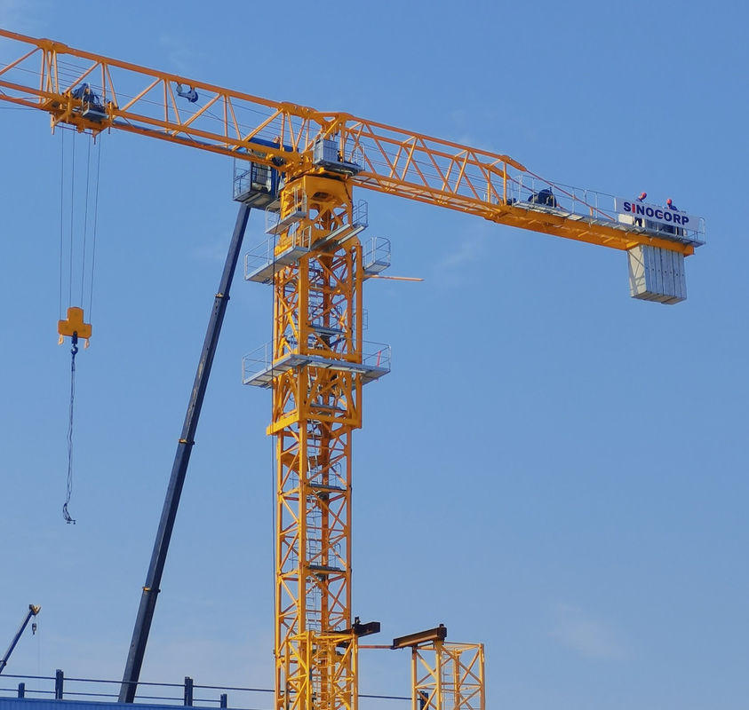 200 m Hoogte 16 ton Hoofdstuk Slewing Type Zelf oprichten Topless toren kraan