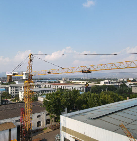 8t Belastingsvrije platte top kraan Hoog rendement Hoog laadvermogen Voor de bouw